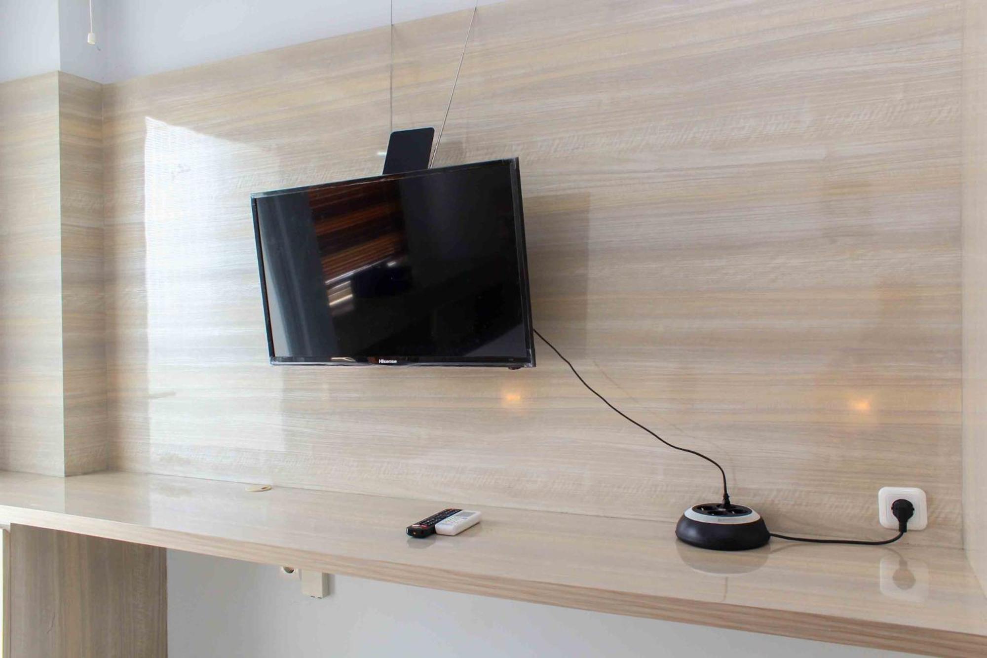 Apartemen Comfy And Minimalist At Mustika Golf By Travelio