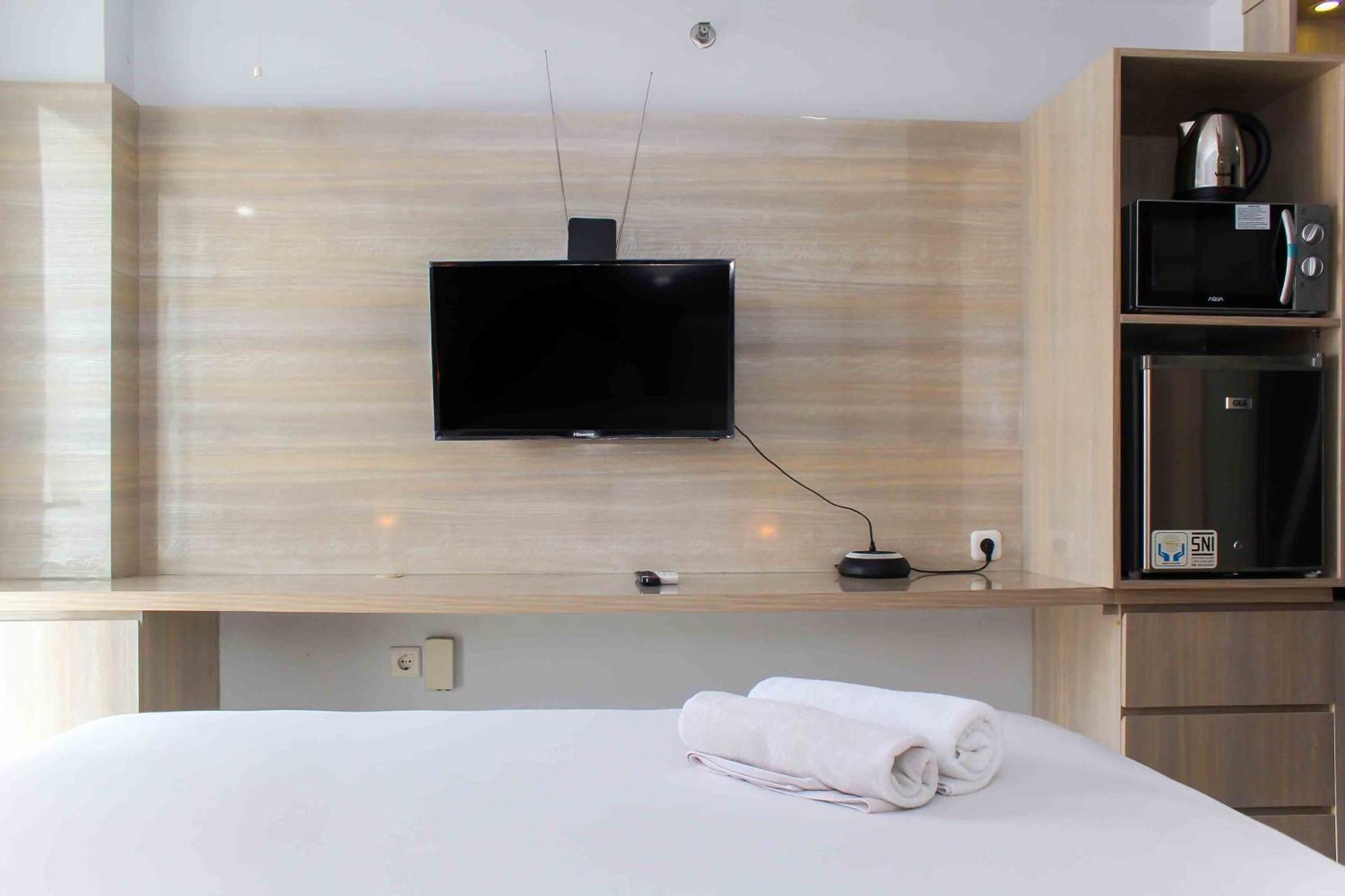 Apartemen Comfy And Minimalist At Mustika Golf By Travelio Bekasi